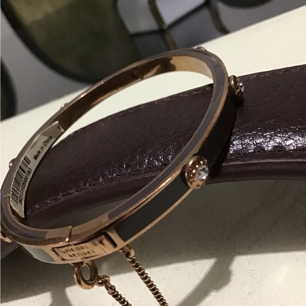 Henri Bendel bangle bracelet